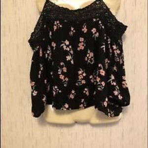 Cato Cold Shoulder Crop Top